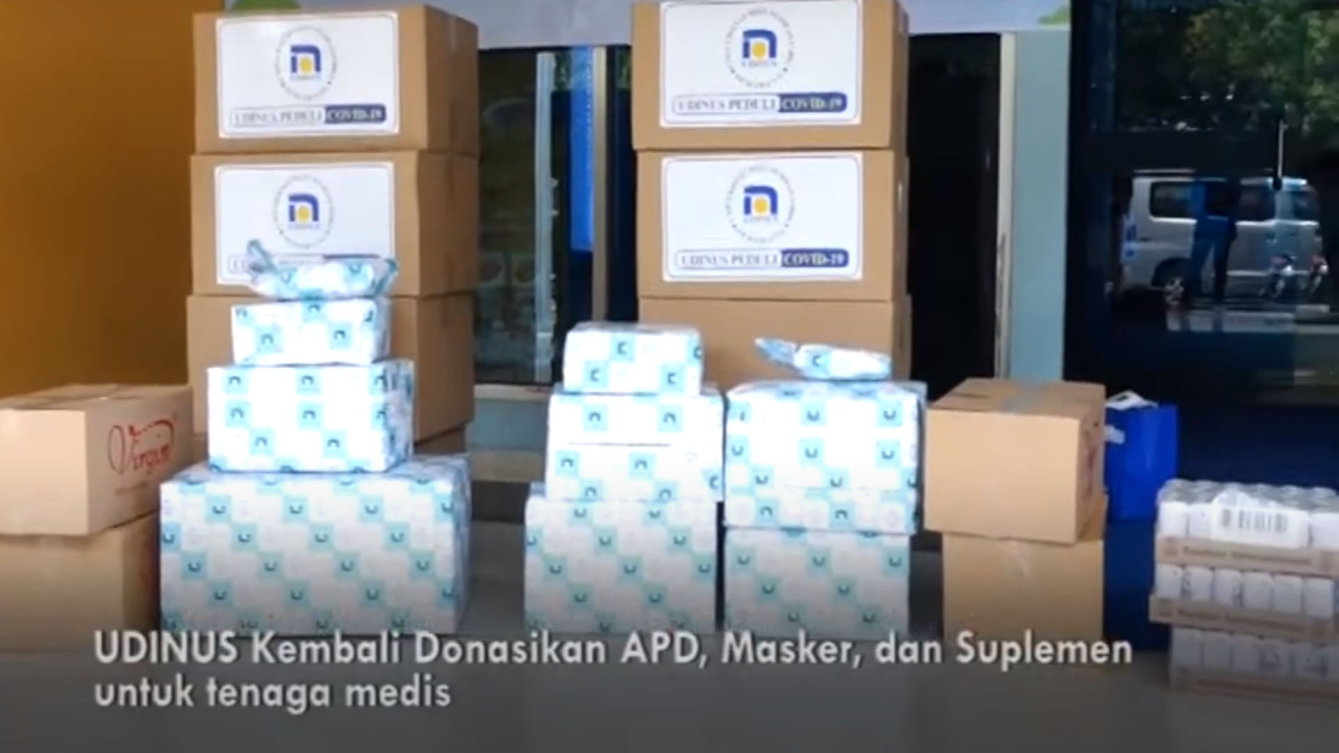 UDINUS PEDULI COVID19 - UDINUS KEMBALI DONASIKAN APD, MASKER, DAN SUPLEMEN UNTUK RUMAH SAKIT