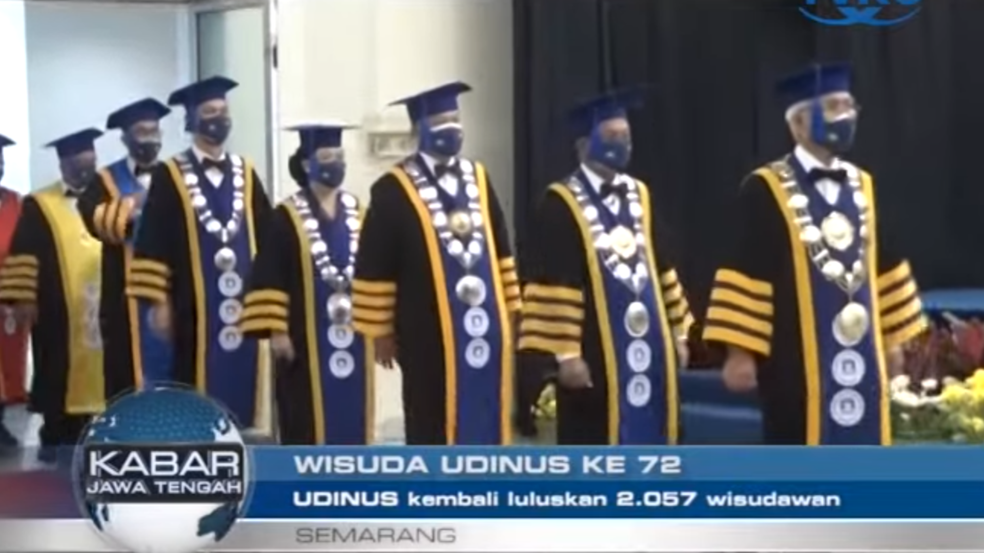 UDINUS KEMBALI LULUSKAN 2.057 WISUDAWAN