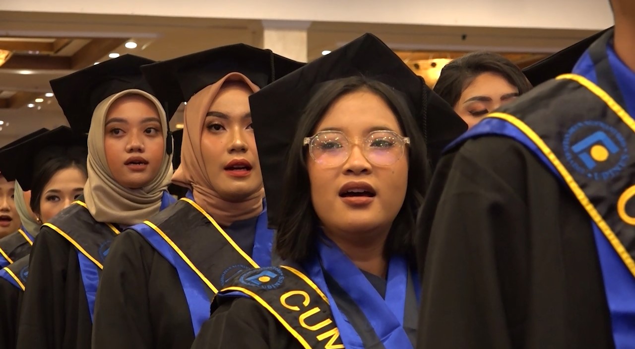 Udinus Kembali Luluskan 918 Wisudawan  