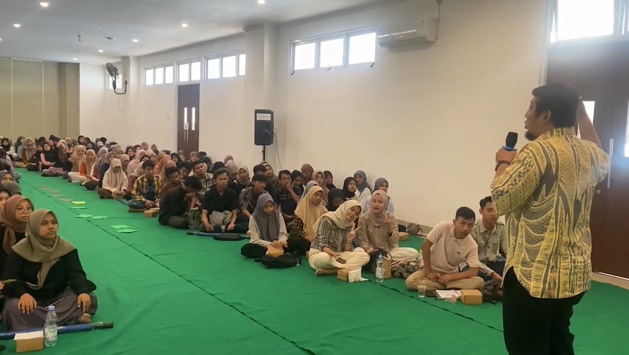 Mahasiswa UIN Gus Dur Antusias Ikuti Workshop Pengembangan Karir Udinus