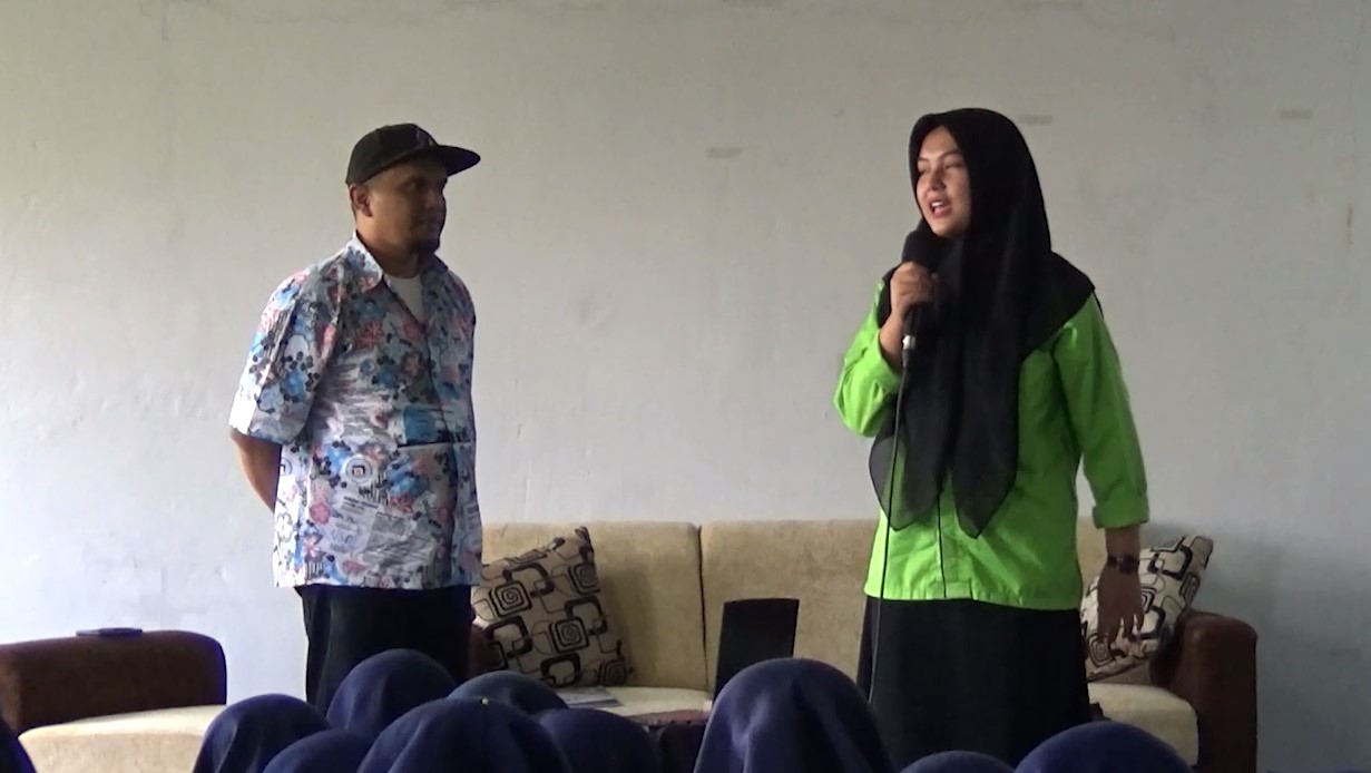 FIB - TVKU Gelar Workshop Jurnalistik di SMK Miftahul Ulum 