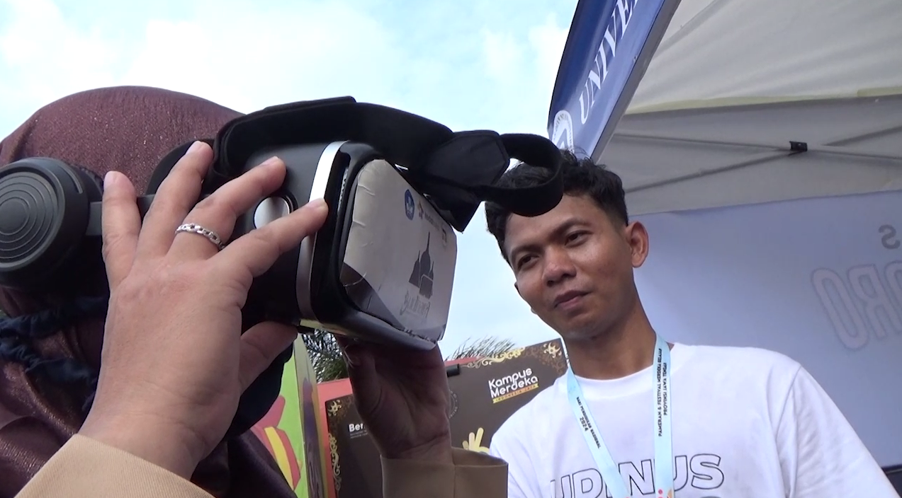 Udinus Kolaborasikan AR dan VR pada Budhara